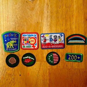 GIRL SCOUT PATCHES 8pcs, NEW